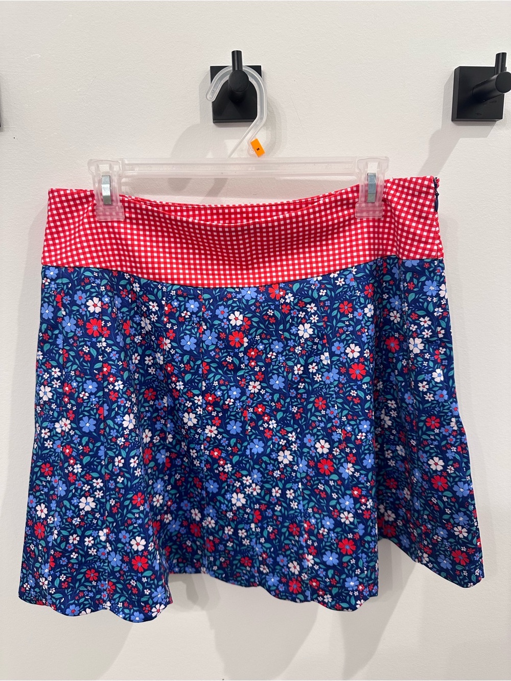SSYS XL NWOT Freedom Floral & Red Gingham Pleated Scallop Pickleball Skort